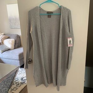 Alexandra and Oak gray cardigan